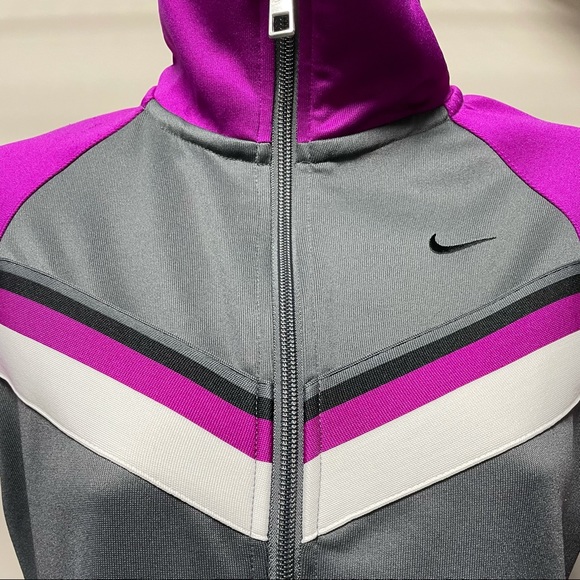 Purple and Gray Nike Jacket - Picture 5 of 8